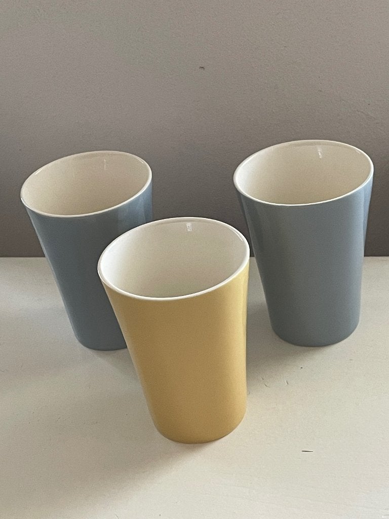 Vintage Petrus Regout Maastricht Pastel Melkbekers, Ophalen, Gebruikt