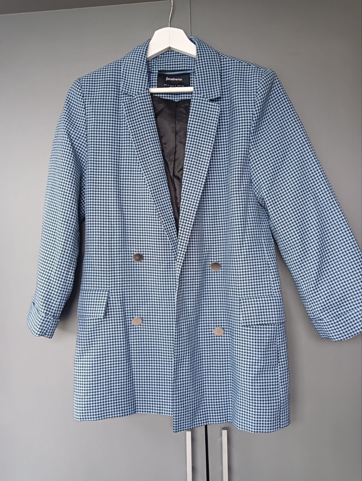 Lichtblauw/zwart geblokt jasje mt S van Stradivarius, Blauw, Ophalen of Verzenden, Zo goed als nieuw, Jasje