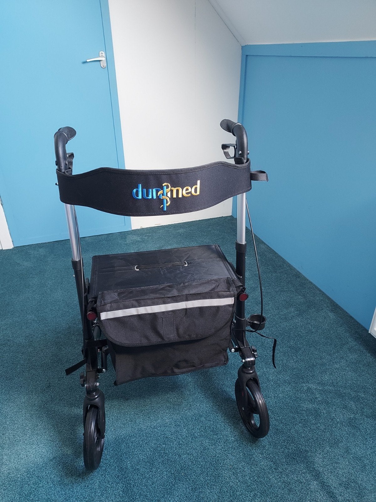 Dunimed premium lichtgewicht rollator met grote luchtbanden., Diversen, Ophalen, Lichtgewicht, Zo goed als nieuw