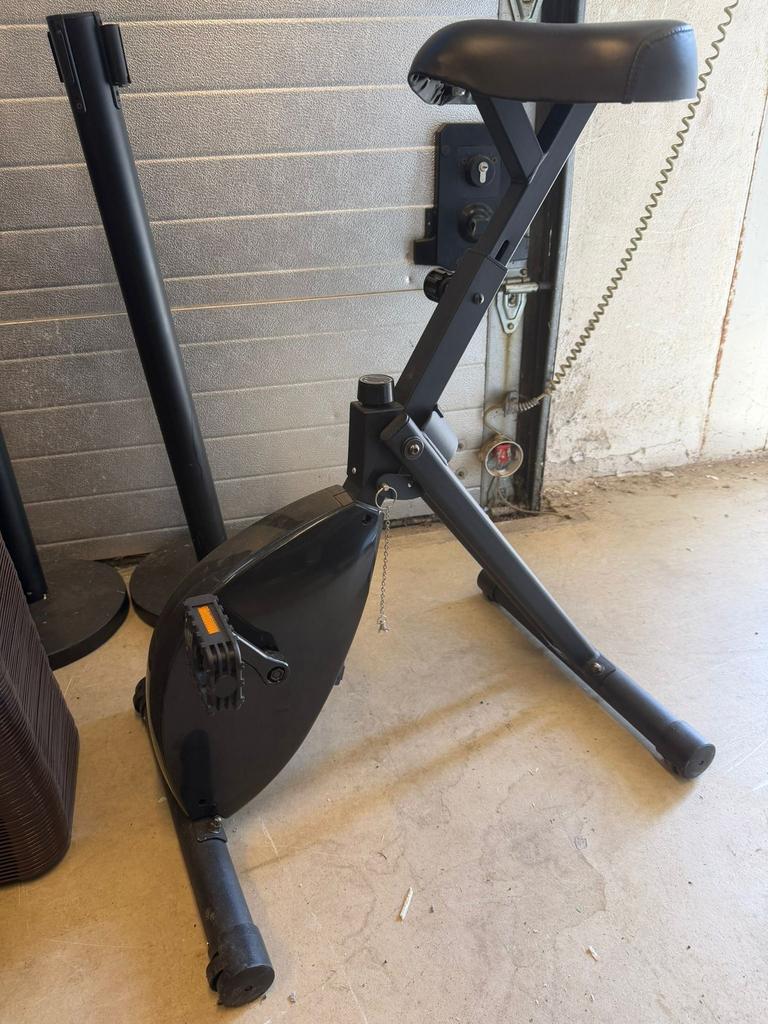 Zit fiets - home trainer, Sport en Fitness, Ophalen, Zo goed als nieuw, Hometrainer
