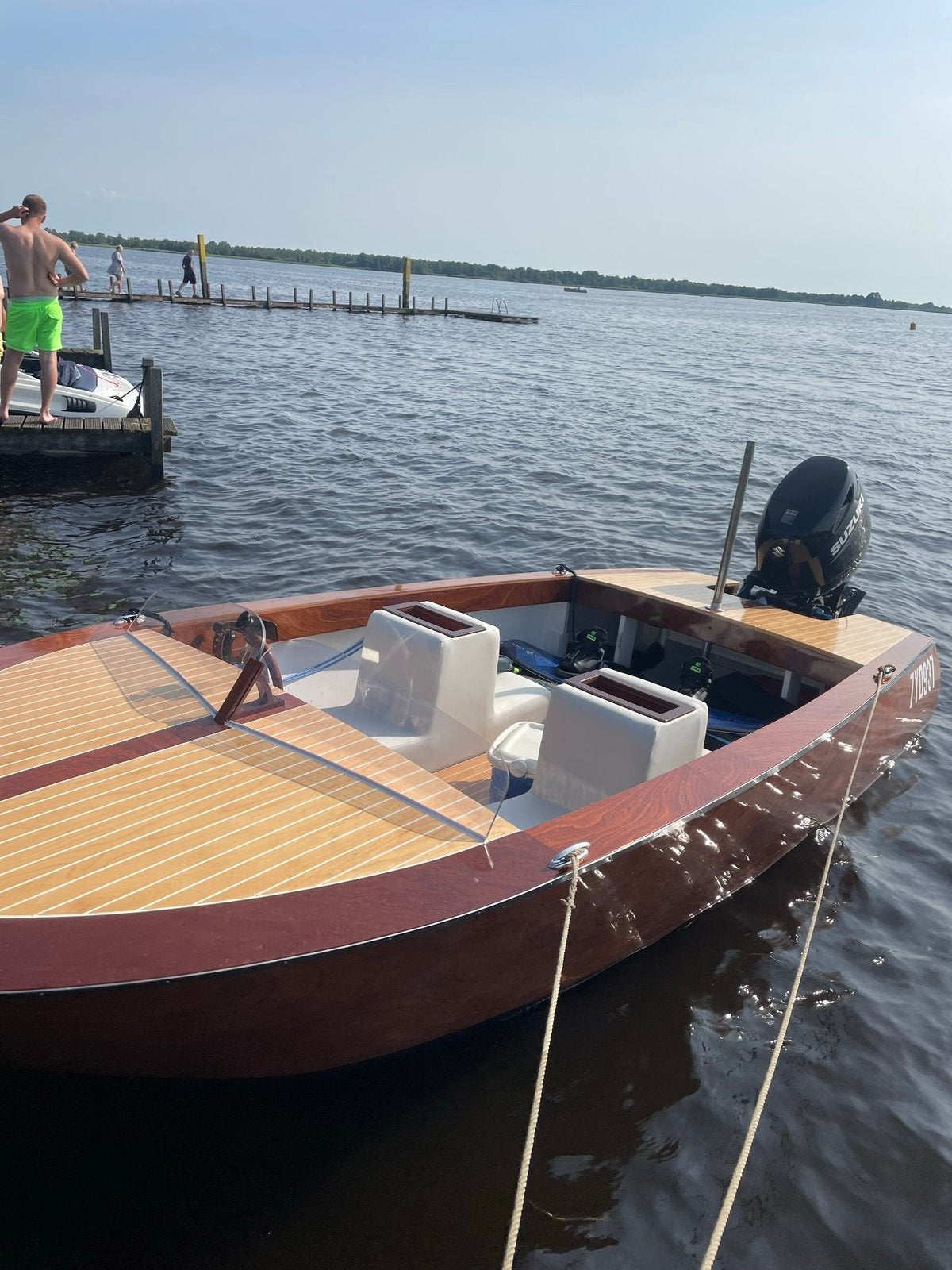 Unieke Houten Speedboot + Suzuki 70 PK (2022), Watersport en Boten, Ophalen, Zo goed als nieuw, Buitenboordmotor