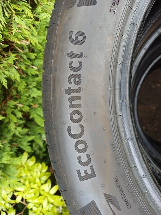Banden Continental 215/55 R17V  Eco Contact 6, Ophalen, 215 mm, Nieuw, 17 inch