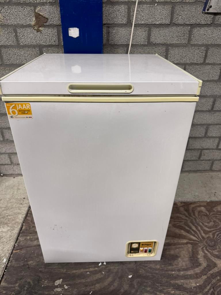 Vrieskist compact, Witgoed en Apparatuur, Vriezers en Diepvrieskisten, Ophalen of Verzenden, Zo goed als nieuw, Minder dan 60 cm