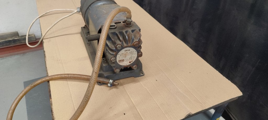 vacuumpomp/ compressor 220V, Ophalen, Gebruikt
