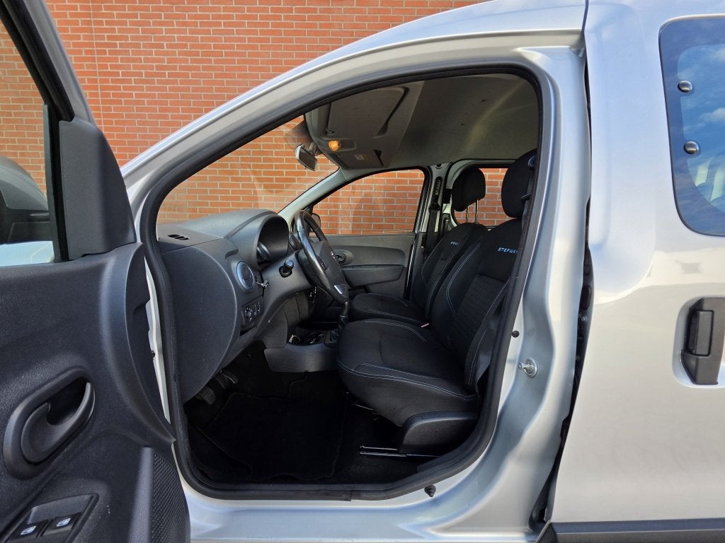 Dacia Dokker 1.2 TCe Ambiance Stepway 115PK LPG-G3 Airco Tre, Auto's, Keurmerk '100% Onderhouden', Stof, Gebruikt, Euro 6