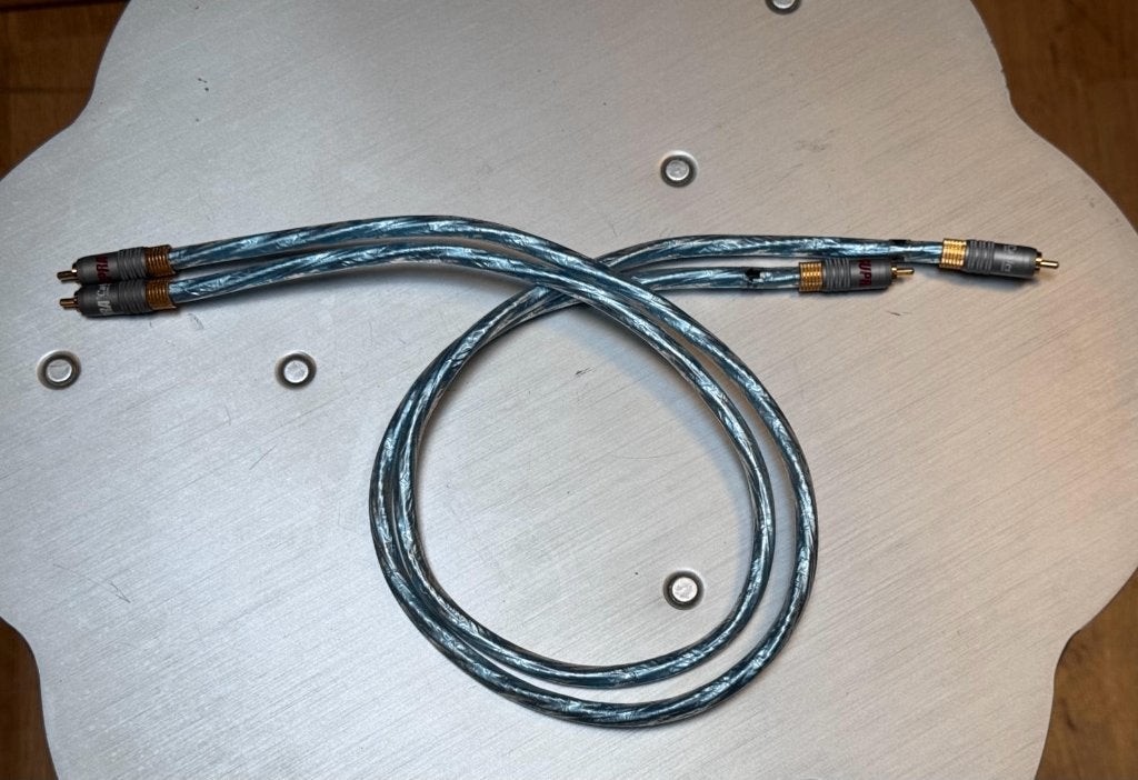 Supra Sword Interlink RCA 1.0 meter / Occasion kabel, Audio, Tv en Foto, Audiokabels en Televisiekabels, Ophalen of Verzenden