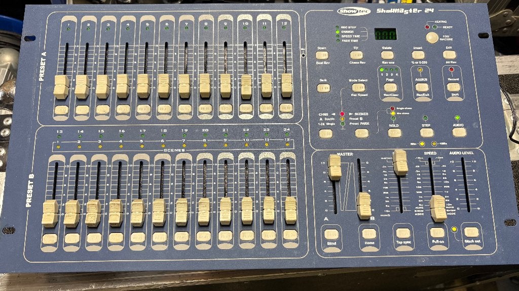 Showtec Showmaster 24, Muziek en Instrumenten, Ophalen of Verzenden, Gebruikt, Licht, Kleur