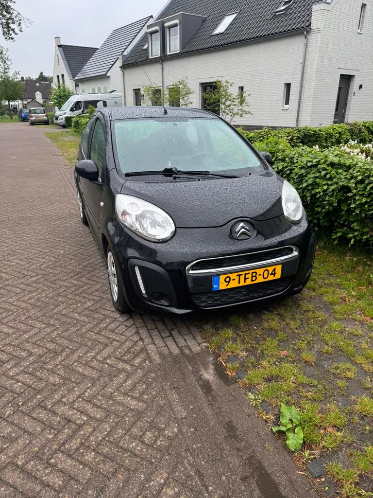 Citroën C1 1.0i 68PK 5D 2014 Zwart, Voorwielaandrijving, Stof, USB, Zwart
