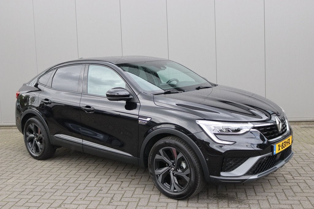 Renault Arkana 1.3 mild hybrid 160 R.S. line Navigatie/Camer, Gebruikt, Euro 6, 4 cilinders, Zwart