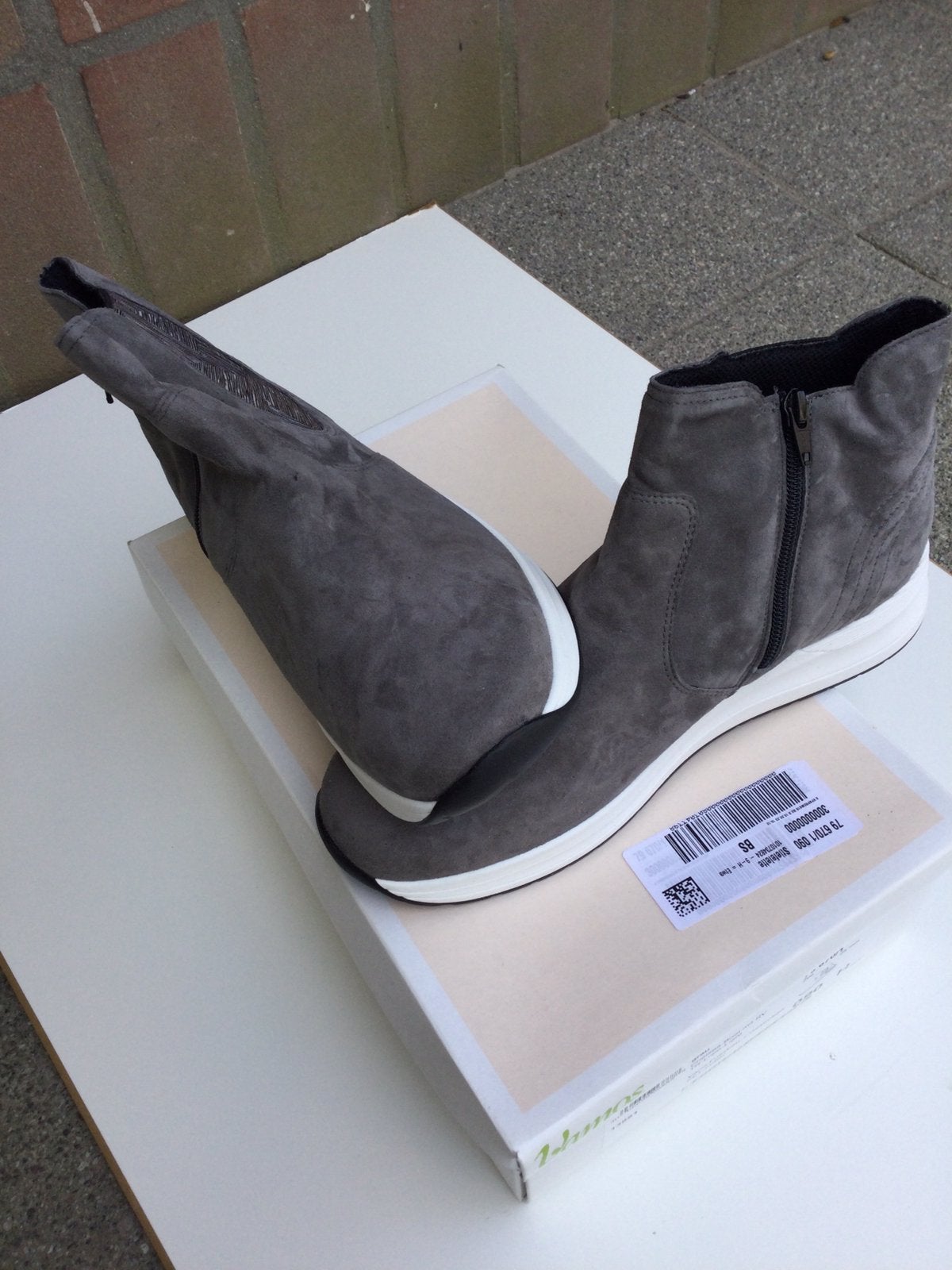 Nieuwe Dames Chelsea- Boots met Rits maat 9, Kleding | Dames, Schoenen, Ophalen of Verzenden, Nieuw, Grijs, Lage of Enkellaarzen