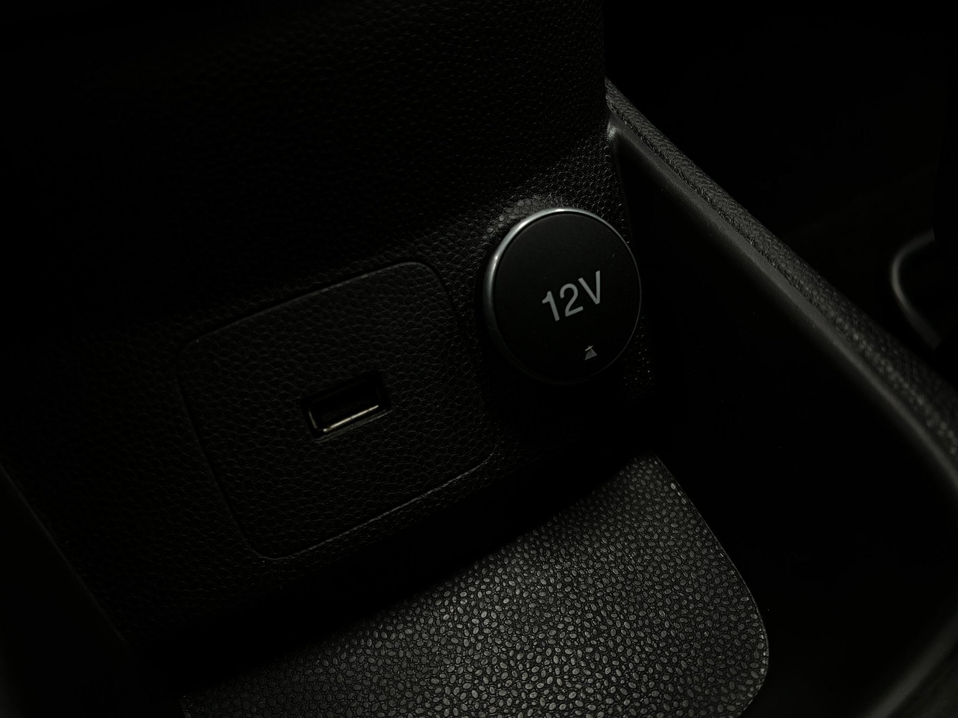 Foto 18 van Ford Fiesta 1.0 Airco | Parkeersensoren | Led