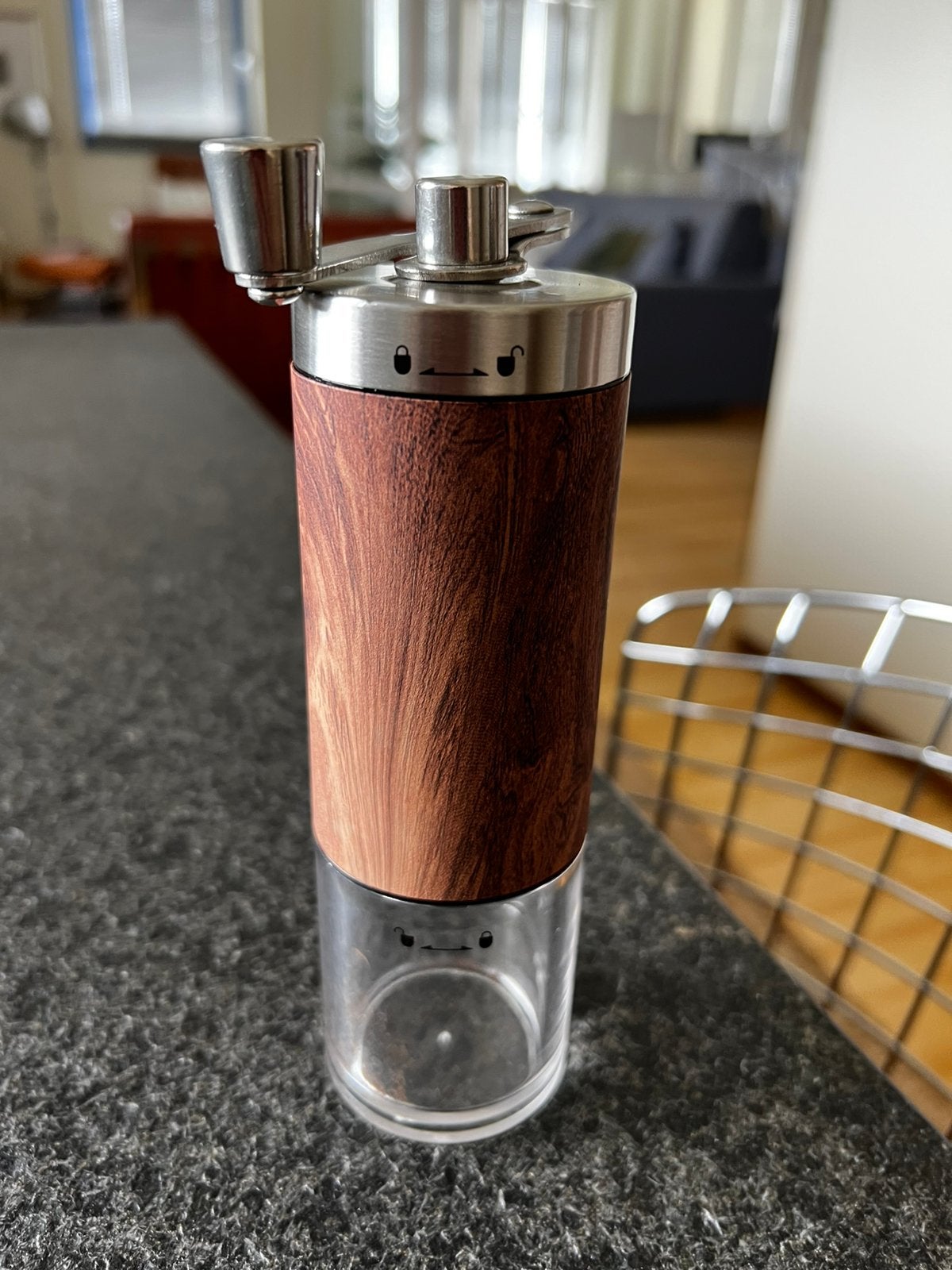 Elegant Manual Coffee Grinder – Oak Wood & Stainless Steel, Ophalen, Zo goed als nieuw