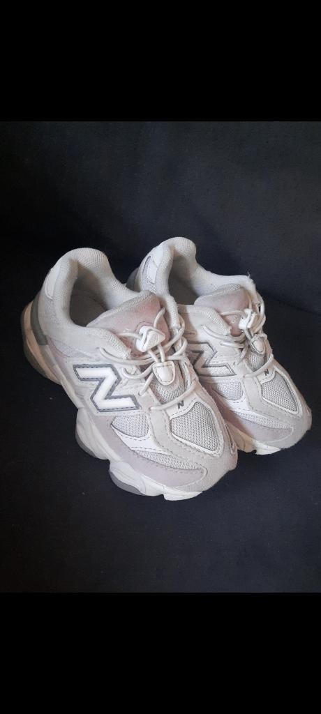 New Balance sneakers, Ophalen of Verzenden, Zo goed als nieuw, Meisje
