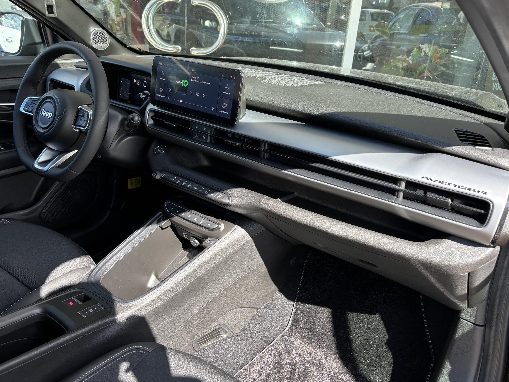 Jeep Avenger 1.2 e-Hybrid Black Edition | Apple-Android | Pa, Auto's, Gebruikt, Euro 6, 1199 cc, Zwart