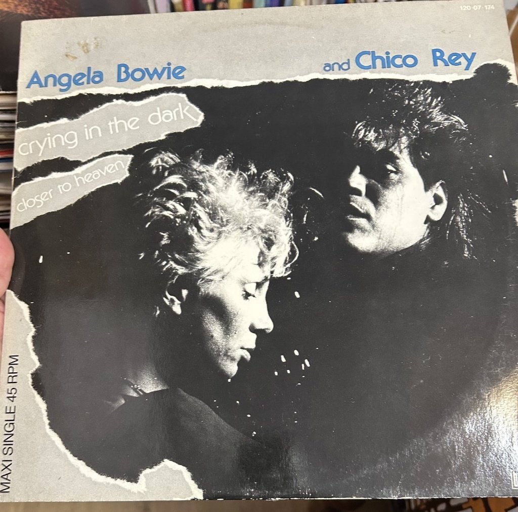 Angela Bowie and Chico Rey: Crying in the dark (maxi), Ophalen of Verzenden, Zo goed als nieuw, 12 inch, Pop