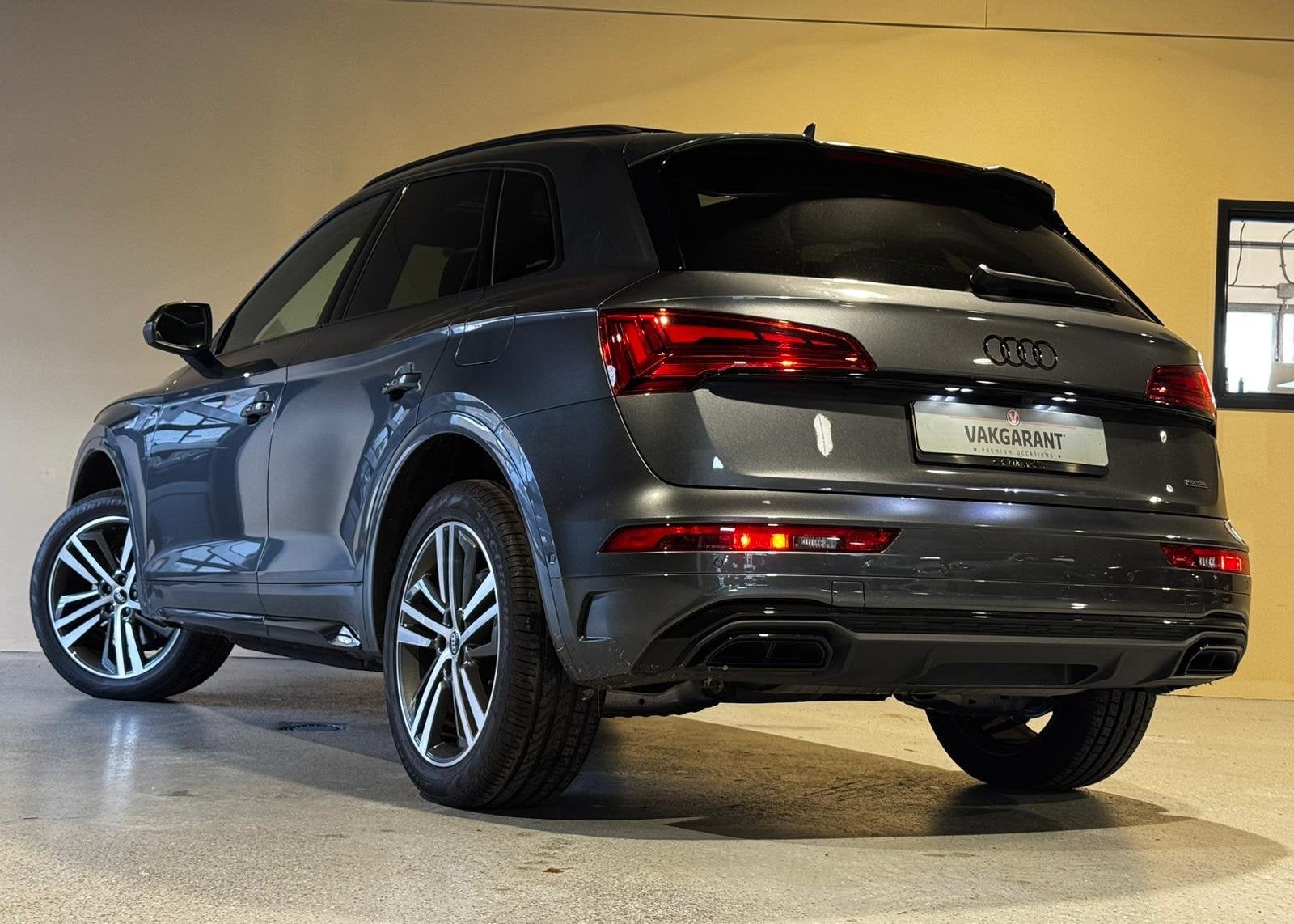 Audi Q5 50 TFSI e S edition Competition |Pano |360° |Sfeer, Auto's, 12 maanden, 14 kWh, Gebruikt, 4 cilinders