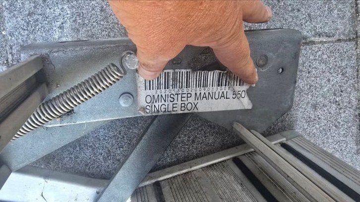 Omnistep handmatige opstap 550 voor camper/caravan, Ophalen, Gebruikt
