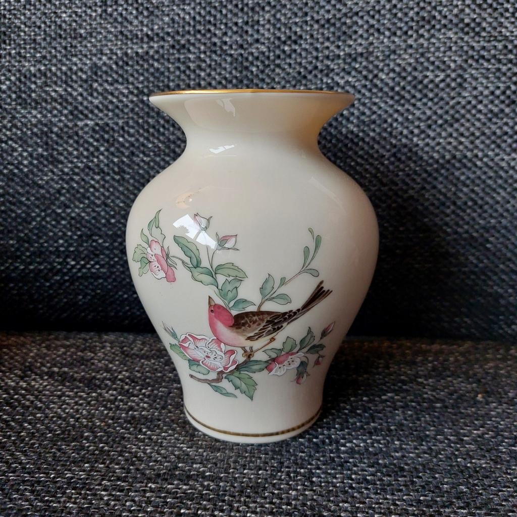 Porseleinen vaasje met vogel, Ophalen of Verzenden