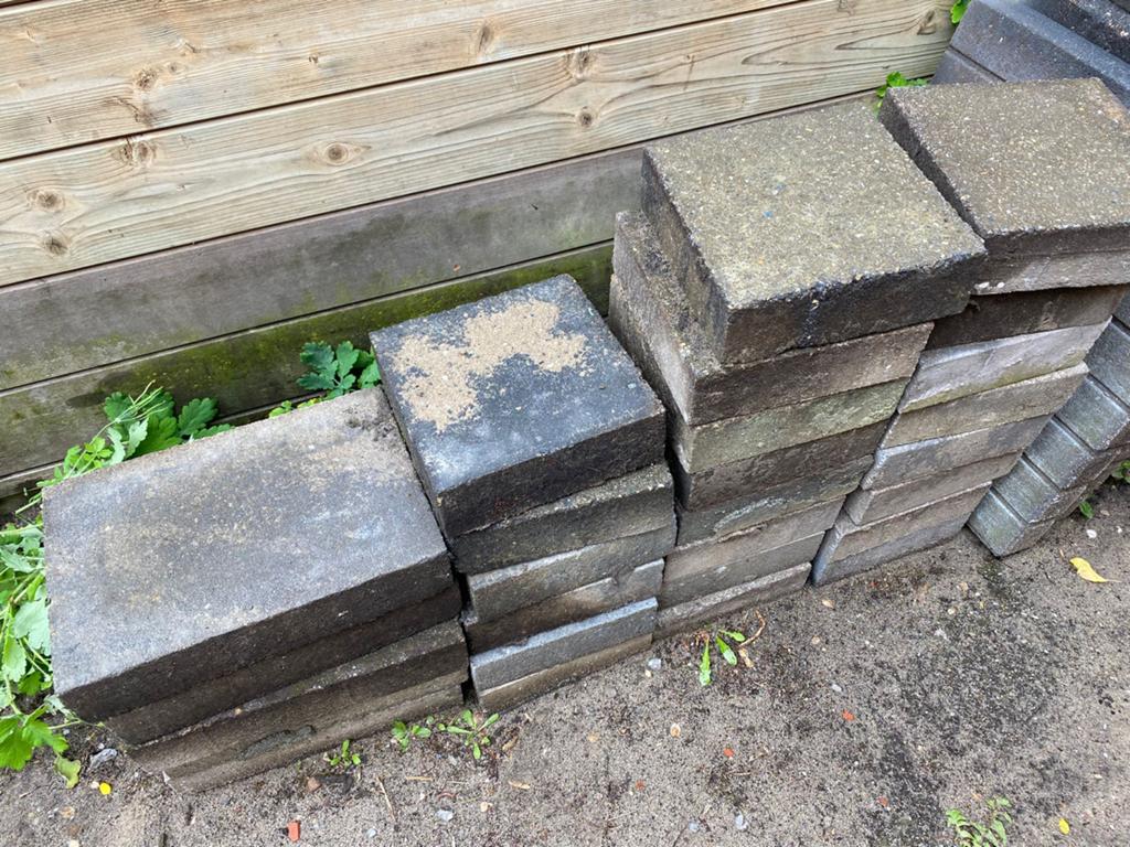 GRATIS OP TE HALEN  - Tegels verschillende maten, Ophalen, Gebruikt, Beton, Terrastegels