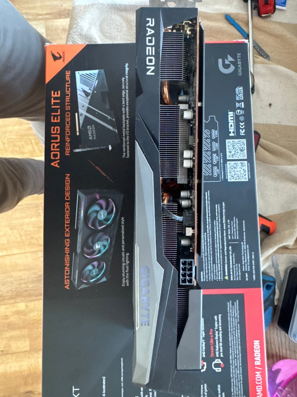 Amd RX 7600 videokaart, Computers en Software, Ophalen, AMD, GDDR6, Zo goed als nieuw