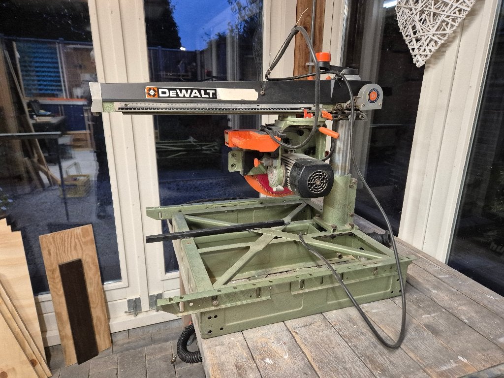 Radiaalzaag, Ophalen, Gebruikt, DeWalt, 70 mm of meer