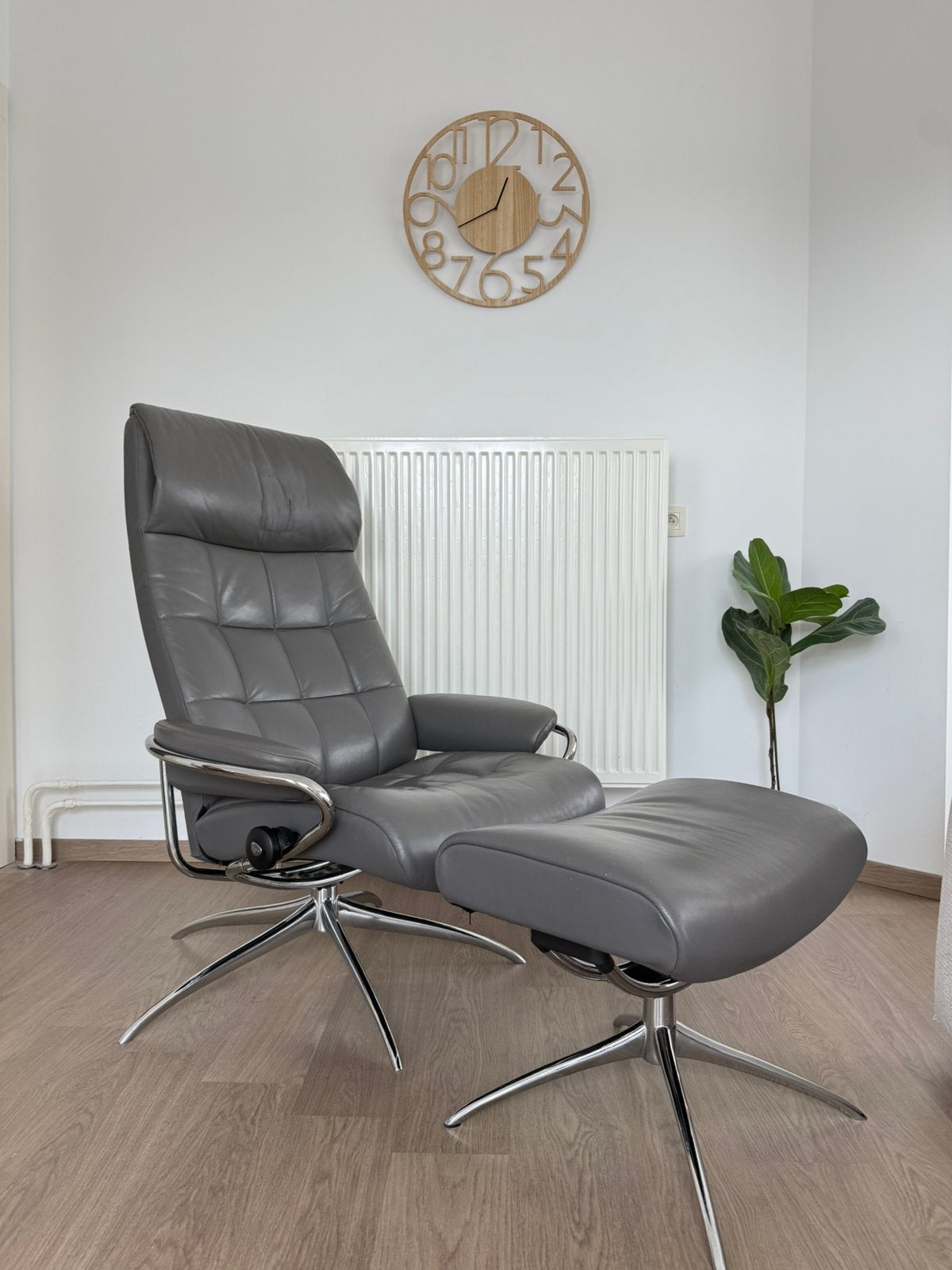Stressless London Design Fauteuil incl. Voetenbank, Huis en Inrichting, Ophalen, 75 tot 100 cm, Zo goed als nieuw, Stressless Leolux Artifort Eames Vitra FSM De Sede Prominent