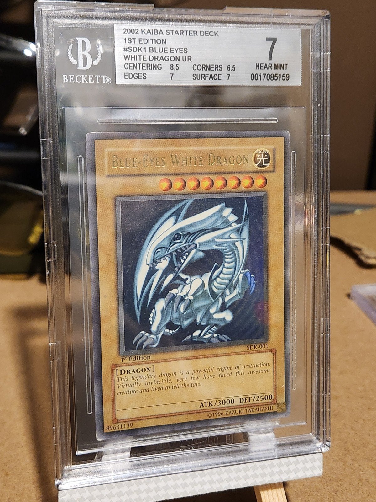 1st edition Blue Eyes White Dragon SDK 001 Becket 7, Ophalen, Zo goed als nieuw