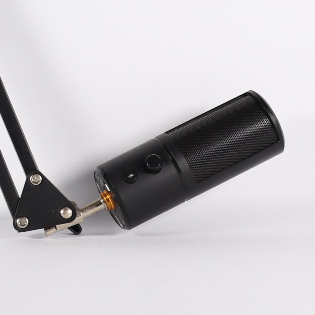 Razer Seiren X Microfoon - B Grade, Muziek en Instrumenten, Microfoons, Razer, Gebruikt, Support@razer.com, Razer Inc.,
9 Pasteur,
Irvine, CA 92618,
United States