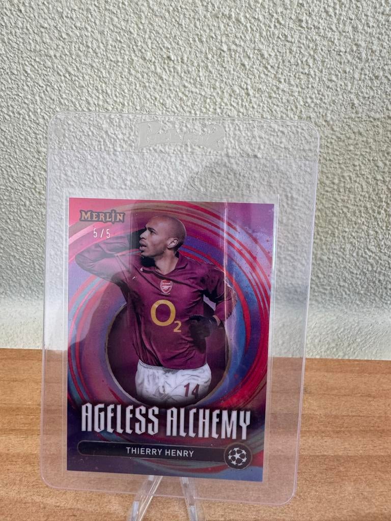 Thierry Henry Ageless Alchemy 5/5 kaart, Verzamelen, Sportartikelen en Voetbal, Ophalen, Zo goed als nieuw, Buitenlandse clubs