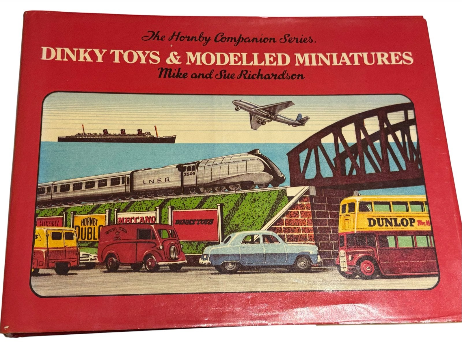 Dinky Toys & Modelled Miniatures - Vol. 4: 1931-1979, Ophalen of Verzenden, Gelezen, Algemeen