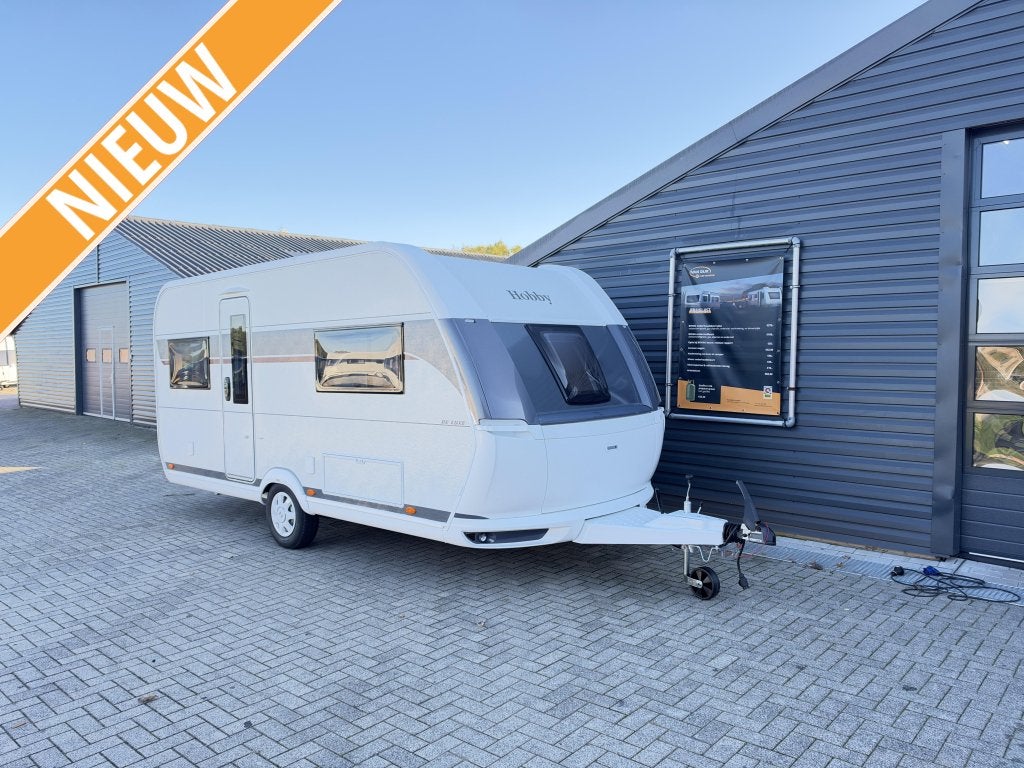 Hobby De Luxe 460 UFE 2027 zware as, frans bed, Serviceluik, Rondzit, Hobby, Bedrijf