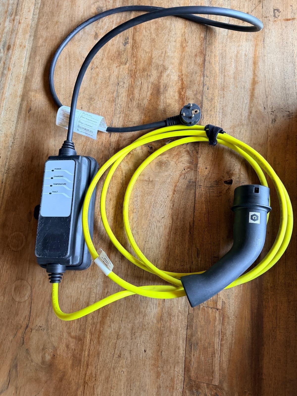 Aptiv draagbare EV-oplader 2,4 kW - Type 2, Ophalen of Verzenden, Gebruikt, Laadkabel