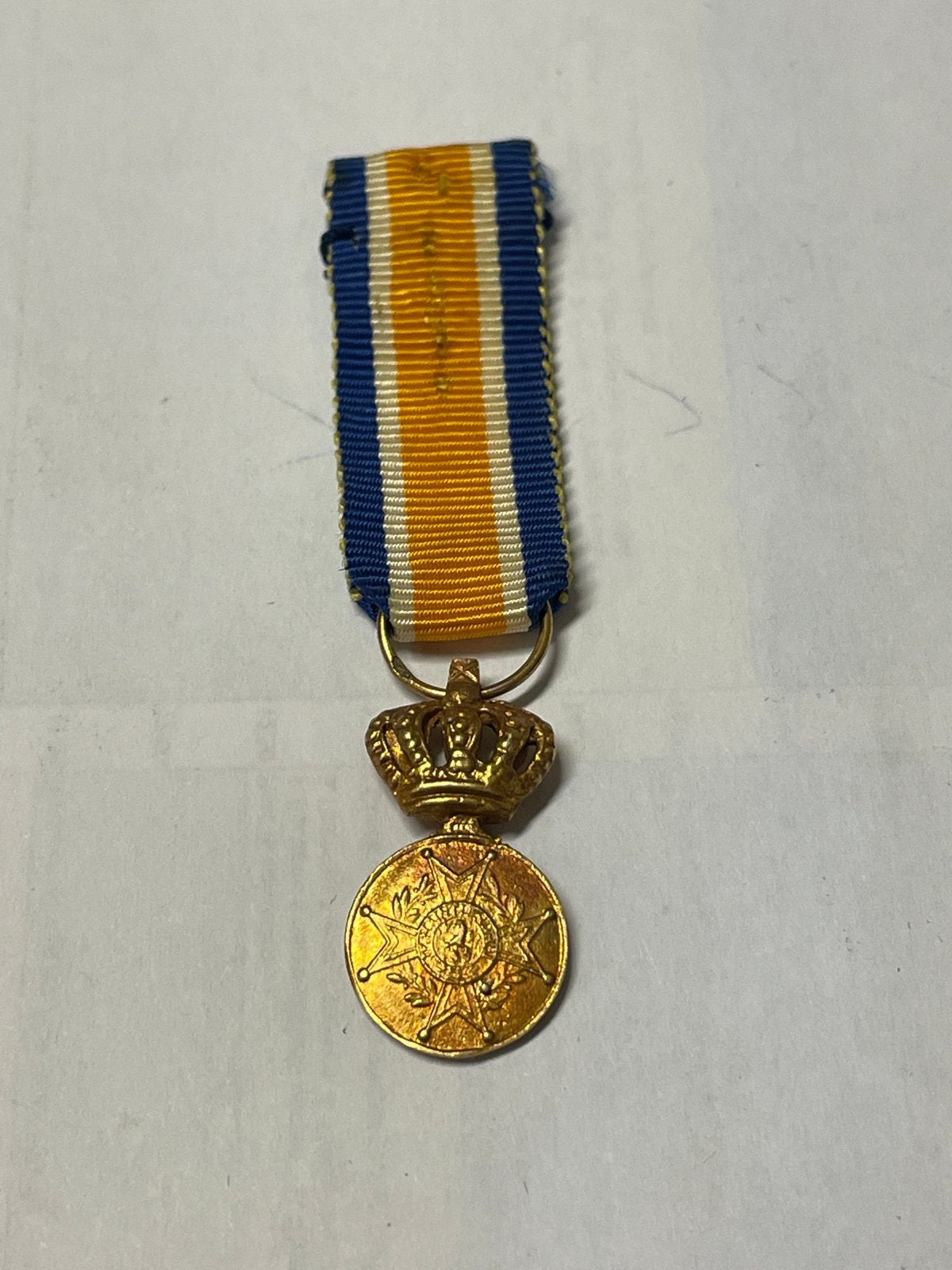 Miniatuur Nederlandse Willemsorde met lint, Ophalen of Verzenden, Goud, Nederland