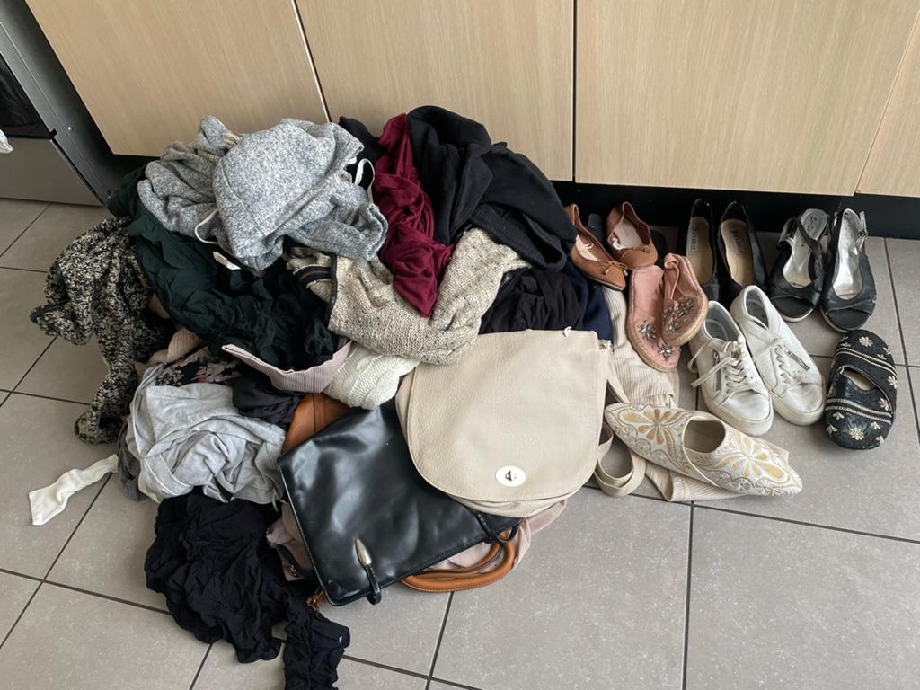 Grote kledingpartij dameskleding maat 36/XS/S en schoenen, Kleding | Dames, Overige Dameskleding, Ophalen of Verzenden, Gedragen
