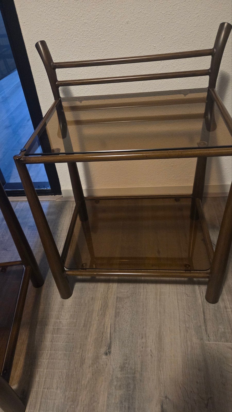 Vintage bijzettafel met glasplaat - set van 2, Huis en Inrichting, Tafels | Bijzettafels, Minder dan 55 cm, Gebruikt, Vintage, Retro