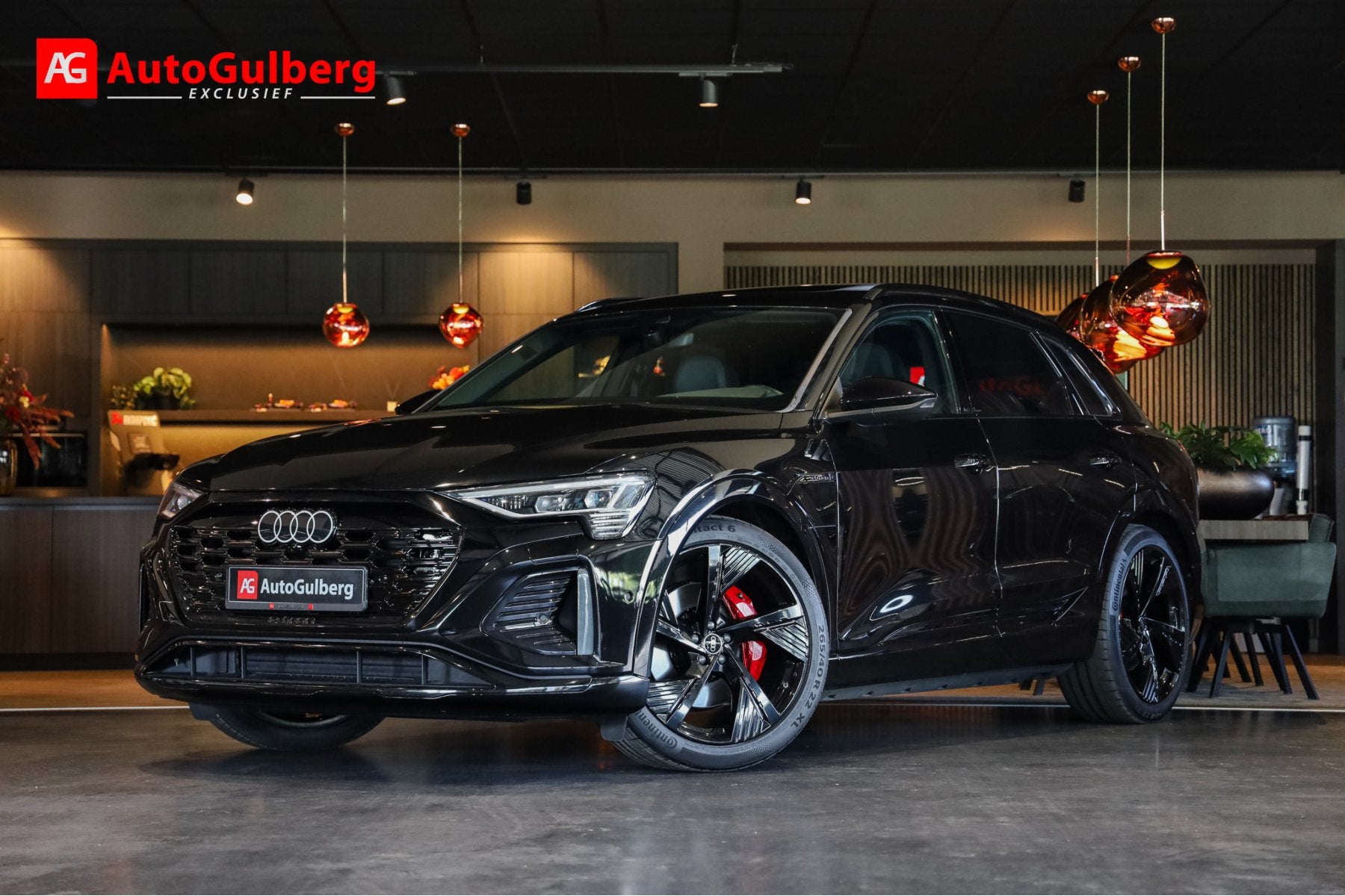 Audi Q8 e-tron 55 quattro S Black Edition Competition 115 kW, Auto's, Automaat, Gebruikt, Zwart, Automatische klimaatregeling