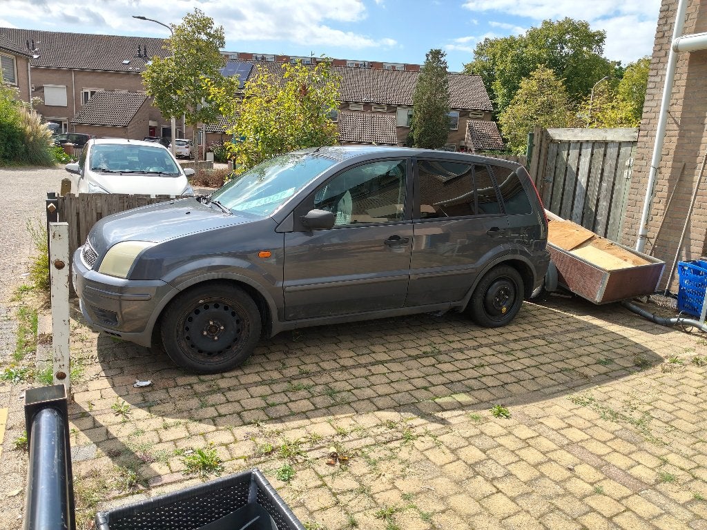 Ford Fusion 1.4 16V 2005 Grijs, Ophalen, Nieuw, Ford
