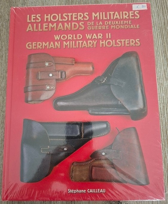 WWII German Military Holsters (Nieuw & sealed), Ophalen of Verzenden, Landmacht, Duitsland, Boek of Tijdschrift