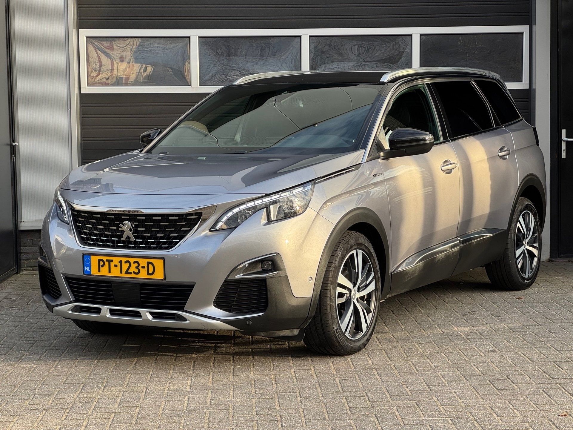 Peugeot 5008 1.6 e-THP GT-Line 7P LED, Navi, Cruise, NAP, Auto's, 1350 kg, Gebruikt, 4 cilinders, 7 stoelen