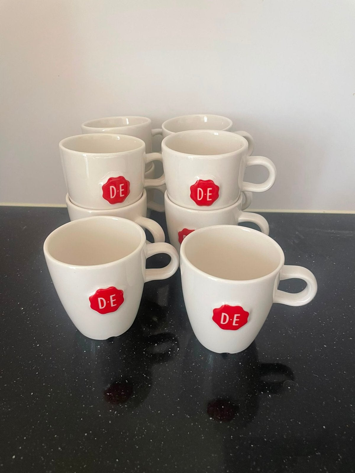 Douwe Egberts koffiekopjes, Ophalen, Zo goed als nieuw, Overige stijlen, Kop(pen) en/of Schotel(s)