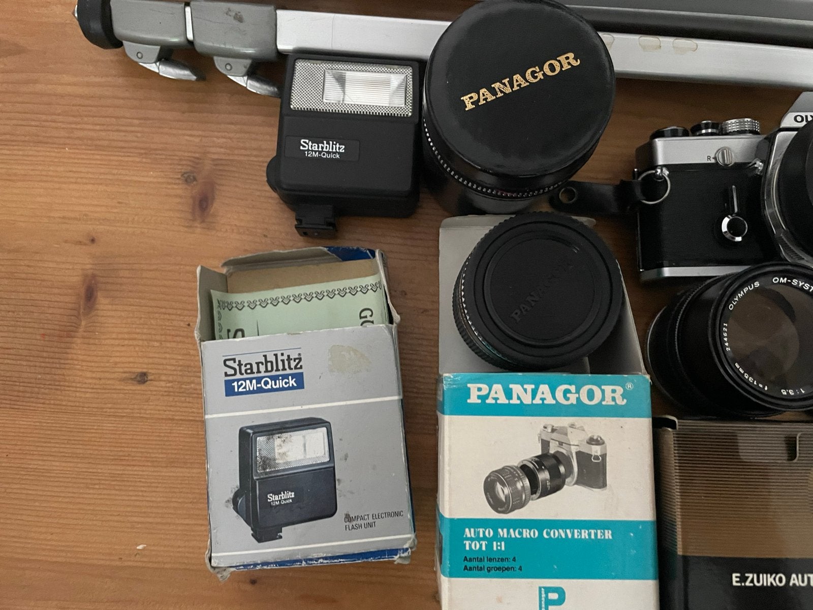 Olympus OM-System camera set met accessoires en statief, Ophalen, Gebruikt, Spiegelreflex, Olympus