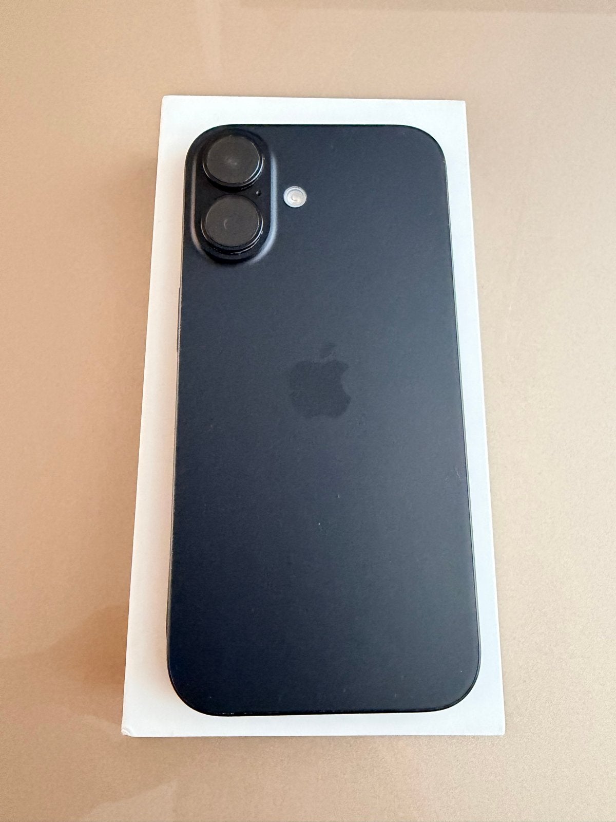 Foto 3 van iPhone 16 128GB