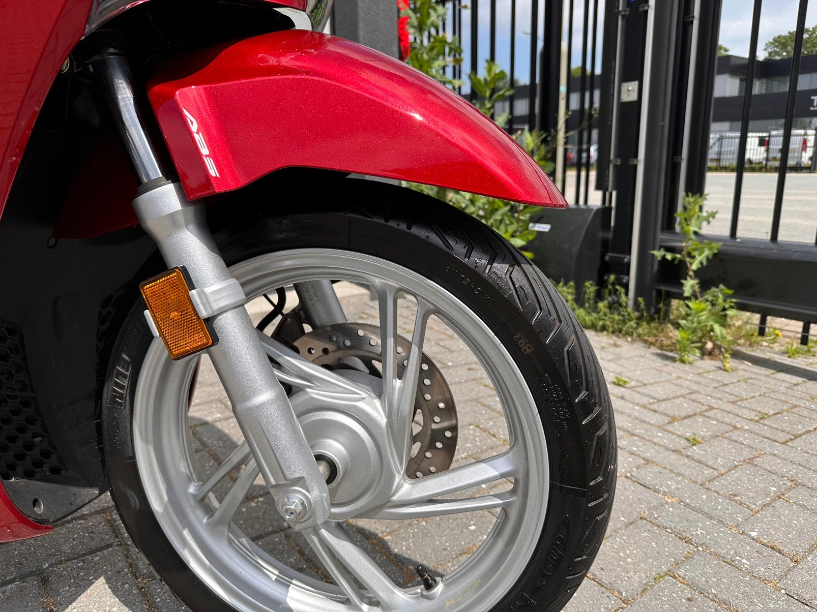 Honda SH 125 Bordo Rood ABS | 2018 | Nieuw!!! | Motorscooter, Motoren, Motoren | Honda, Nieuw, Bedrijf, 125 cc, 11 kW of minder