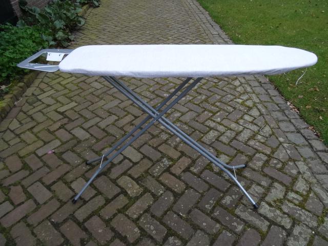 strijkplank, Ophalen, Gebruikt