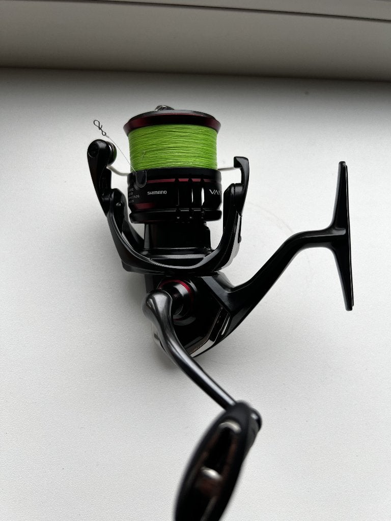 Shimano Vanford C3000 HG (Gen. 1) + Gevlochten lijn 0.06mm, Ophalen of Verzenden, Zo goed als nieuw, Molen