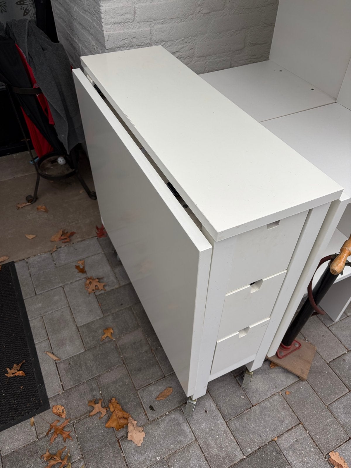 IKEA Uitklapbare Tafel met Wieltjes en Lades, Huis en Inrichting, Ophalen, Gebruikt, 100 tot 150 cm, 50 tot 100 cm