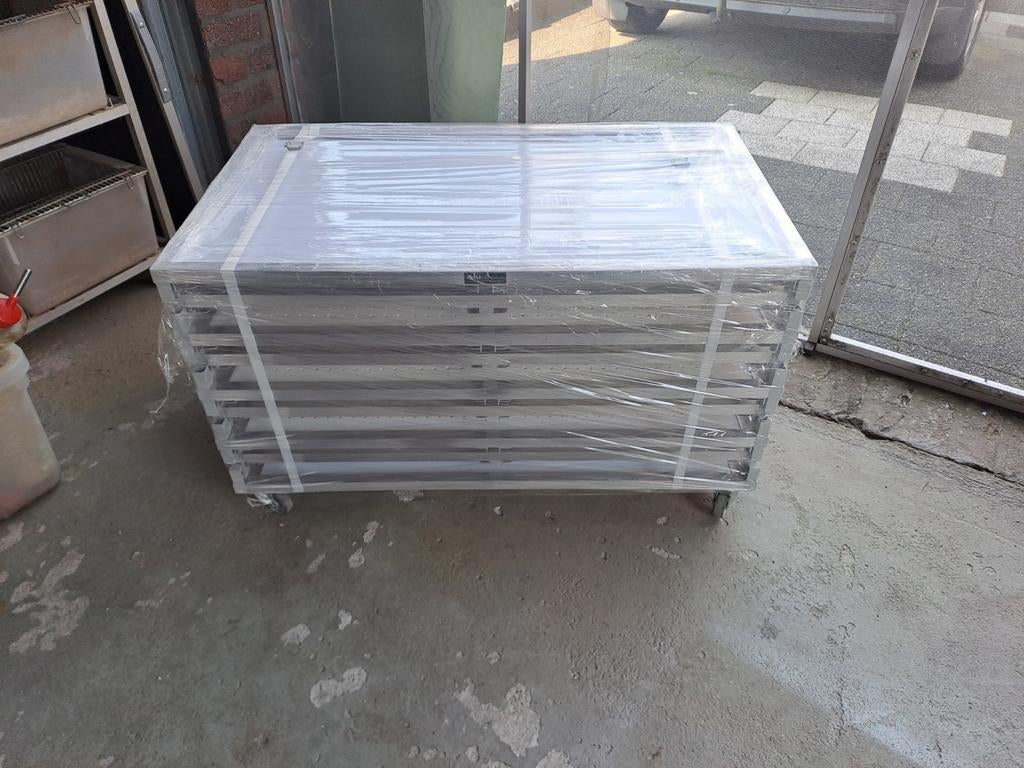 V35s rack 8 levels, Slang