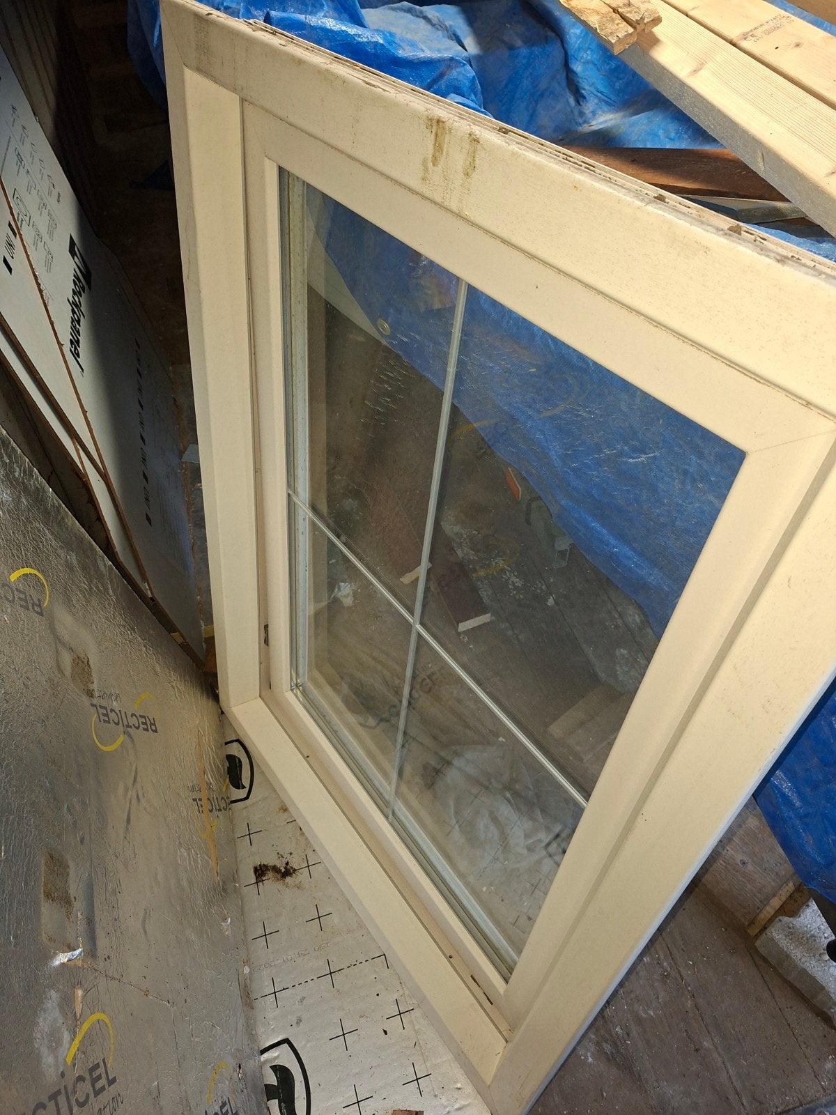 Mooie draai kiep kozijn, Kunststof, Raamkozijn, Zo goed als nieuw, Inclusief glas