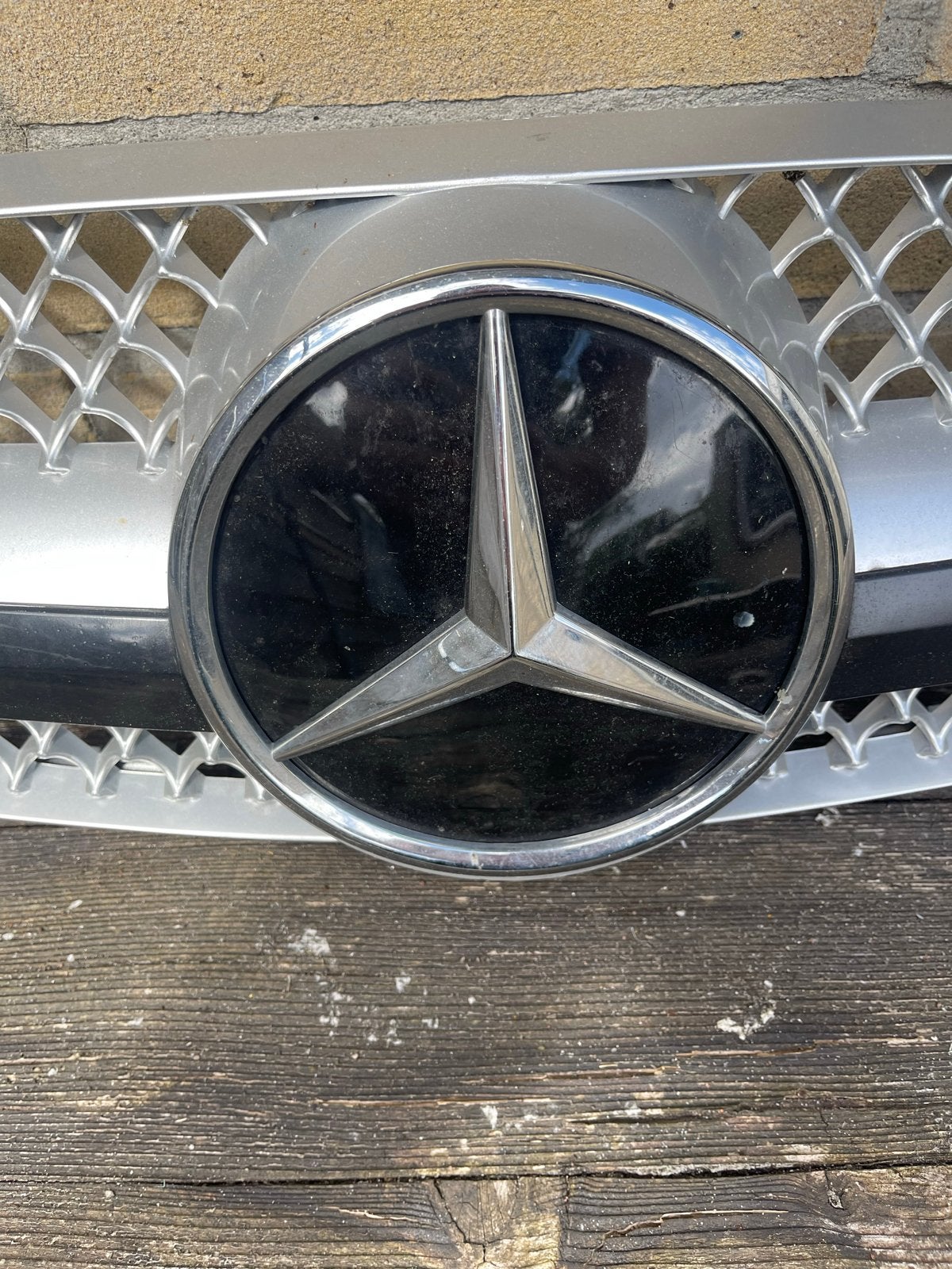 Mercedes CLK W209 Grille - Origineel en Gebruikt, Ophalen, Gebruikt, Voor, Mercedes-Benz