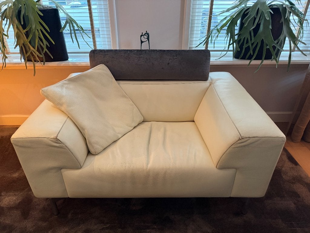 Leolux Howlo design fauteuil – crème leer / grijze stof, Huis en Inrichting, Ophalen, Gebruikt, 125 tot 150 cm, Design, modern
